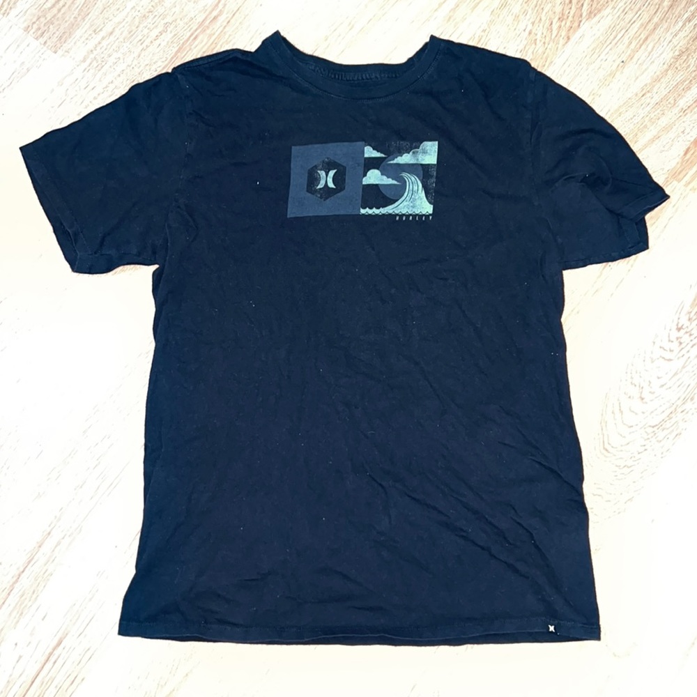 Hurley Men’s T-shirt size Large
